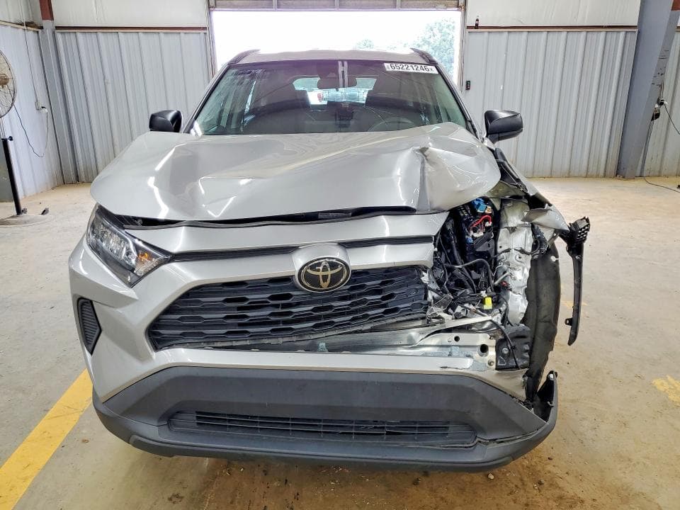 2021 TOYOTA RAV4 LE 5