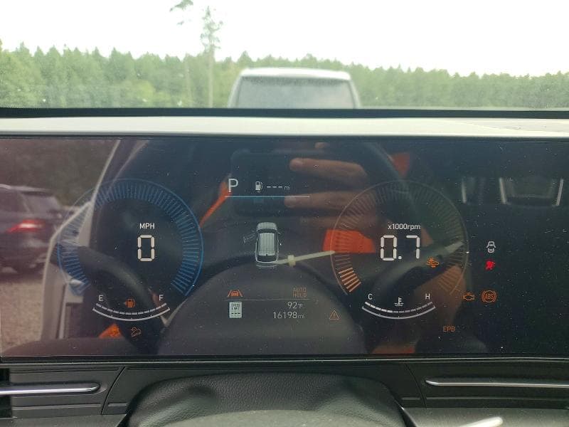 2025 HYUNDAI KONA SEL 9