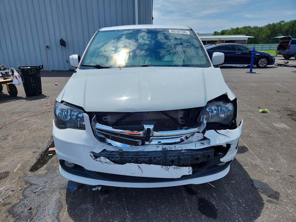 2018 DODGE GRAND CARAVAN SE 5
