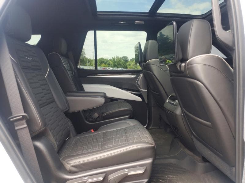 2025 CADILLAC ESCALADE V 11