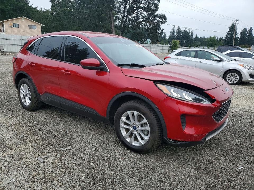 2020 FORD ESCAPE SE 4