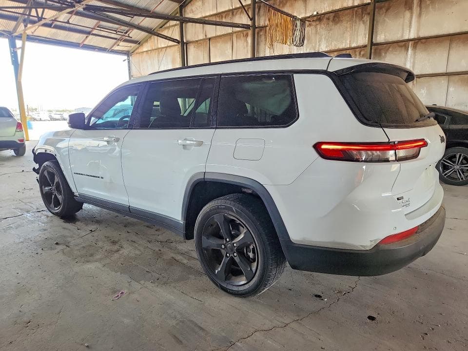 2021 JEEP GRAND CHEROKEE L LAREDO 2