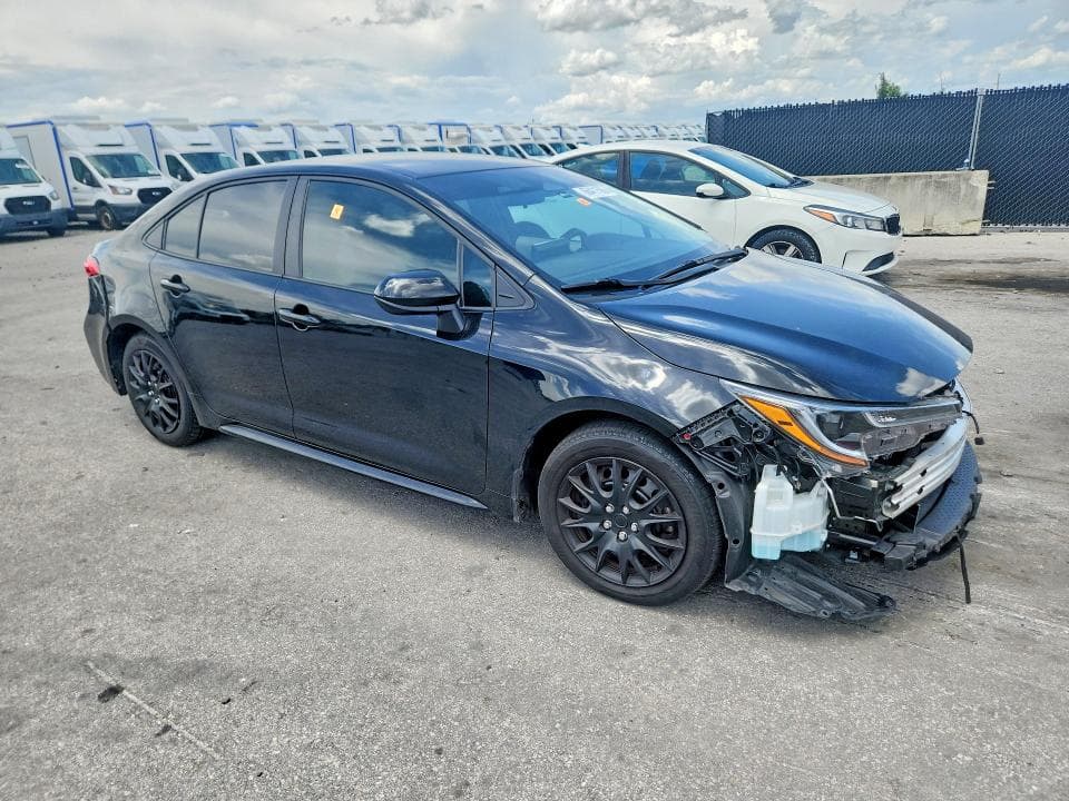 2025 TOYOTA COROLLA LE 4