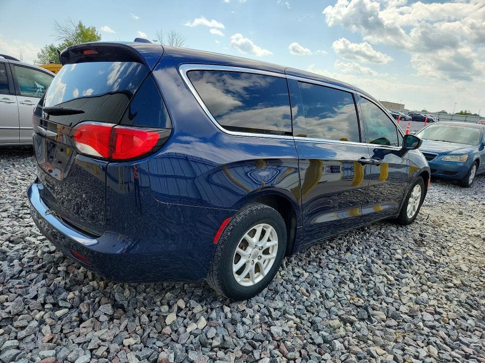 2017 CHRYSLER PACIFICA TOURING 3