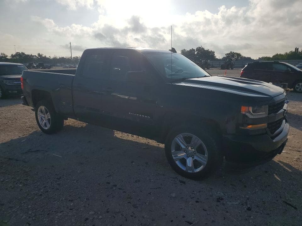2018 CHEVROLET SILVERADO C1500 CUSTOM 4