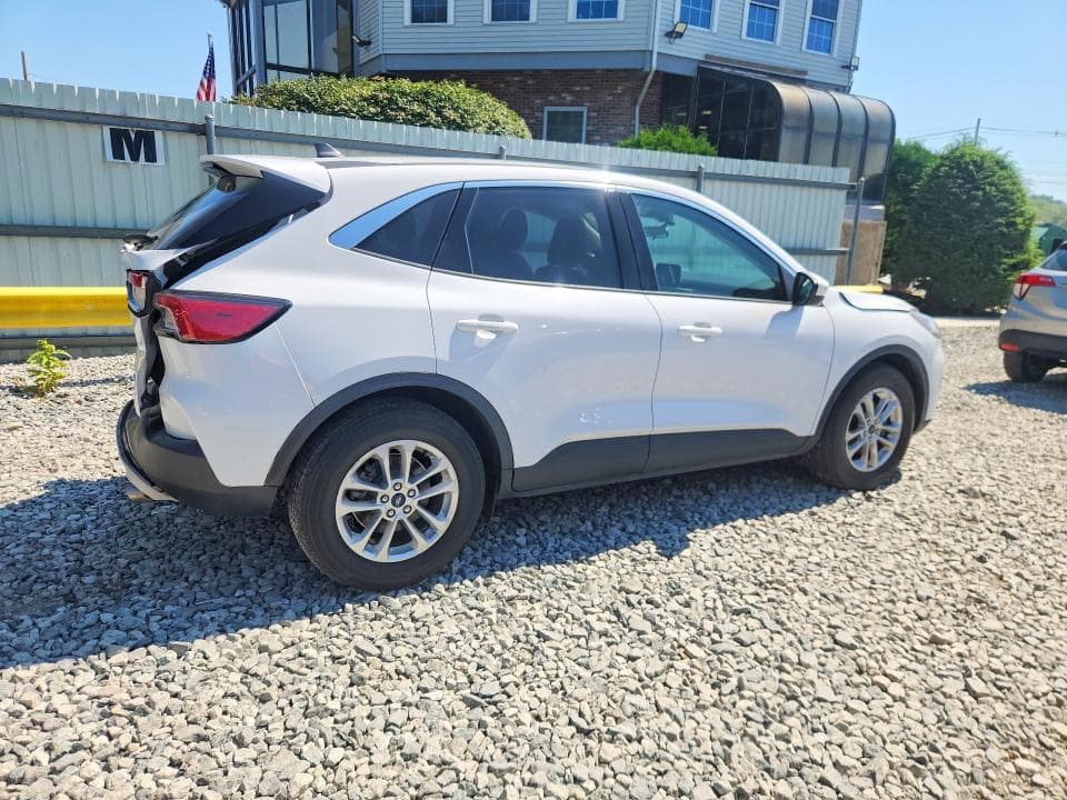 2020 FORD ESCAPE SE 3