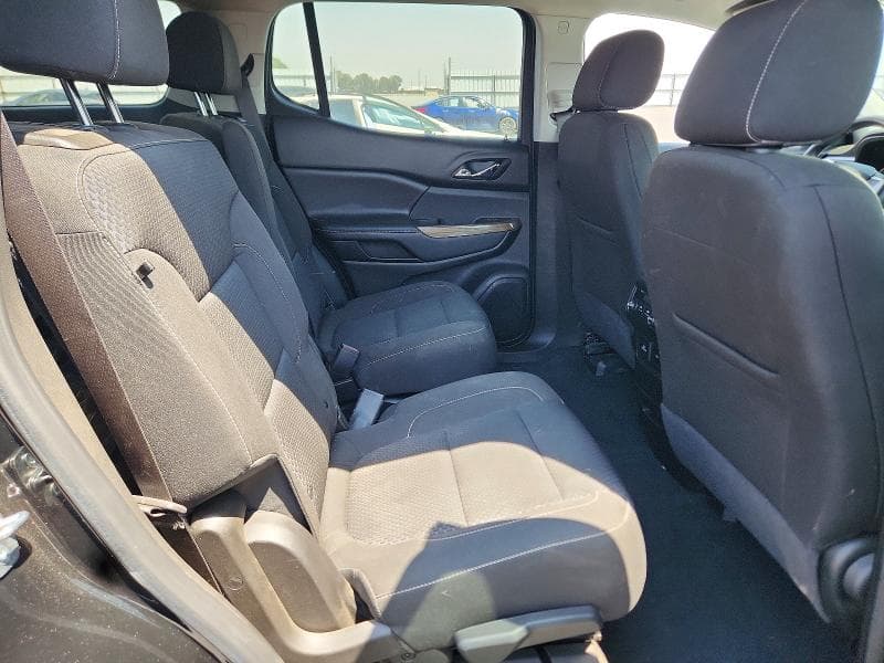 2023 GMC ACADIA SLE 11