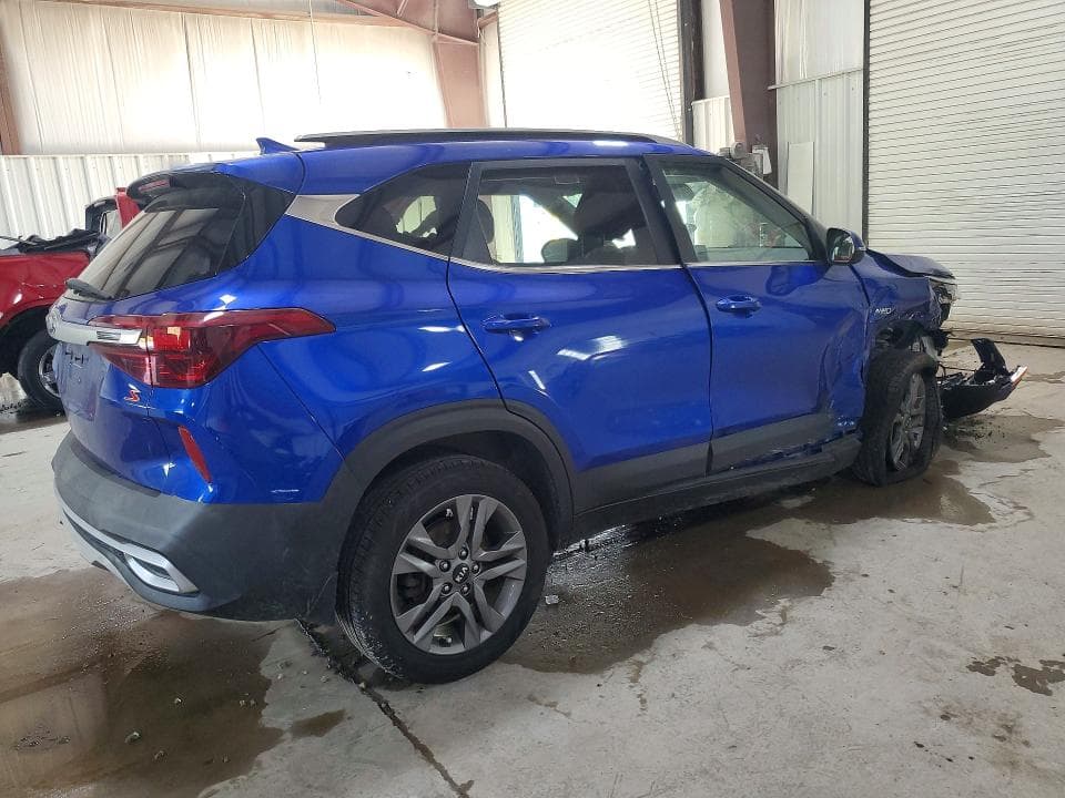 2021 KIA SELTOS S 3