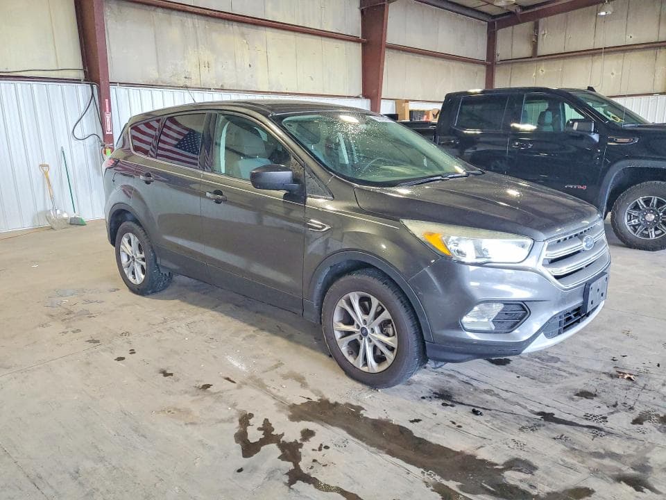2017 FORD ESCAPE SE 4