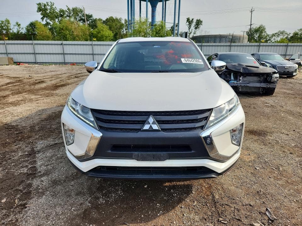 2019 MITSUBISHI ECLIPSE CROSS LE 5