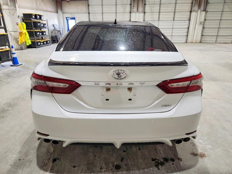 2019 TOYOTA CAMRY XSE 6