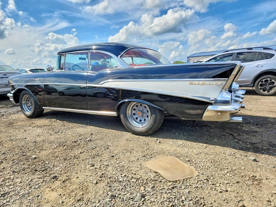 1957 CHEVROLET BEL AIR 2