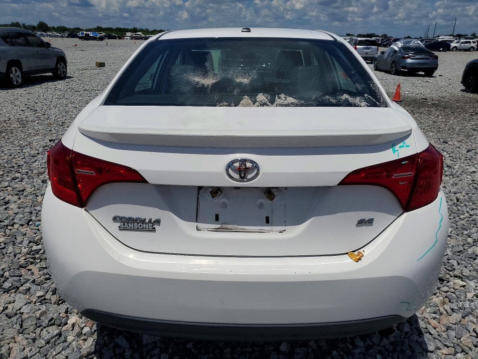 2018 TOYOTA COROLLA SE 6