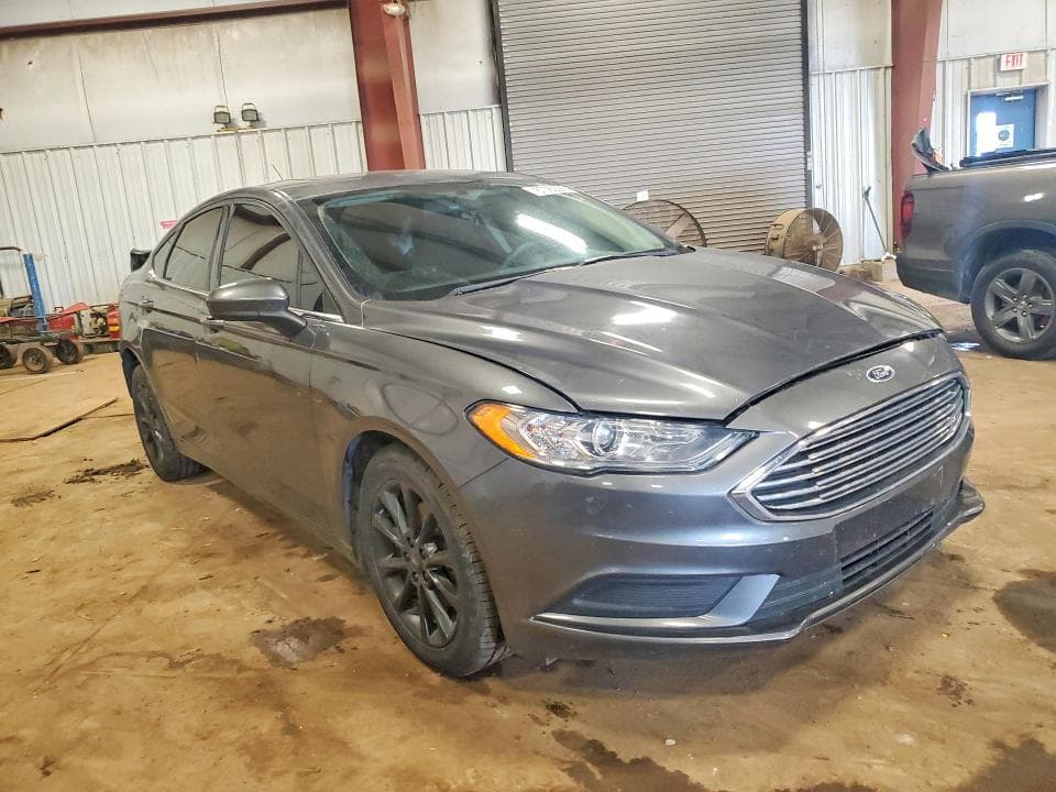 2017 FORD FUSION SE 4