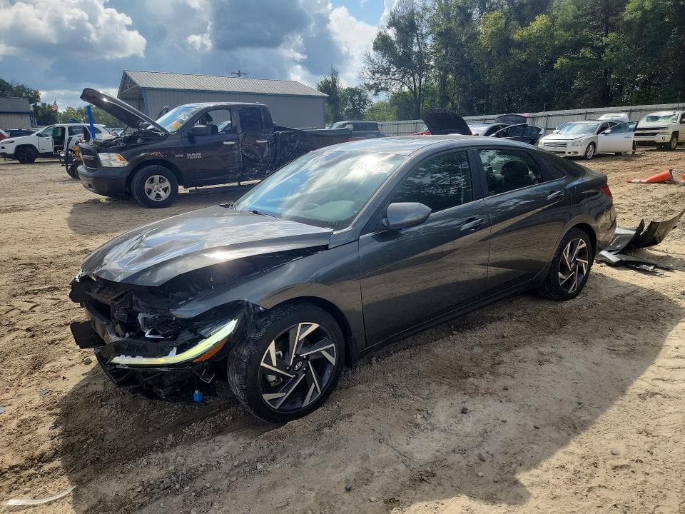 2024 HYUNDAI ELANTRA SEL - 1