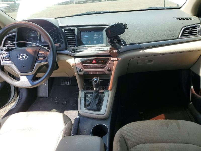 2017 HYUNDAI ELANTRA SE 8