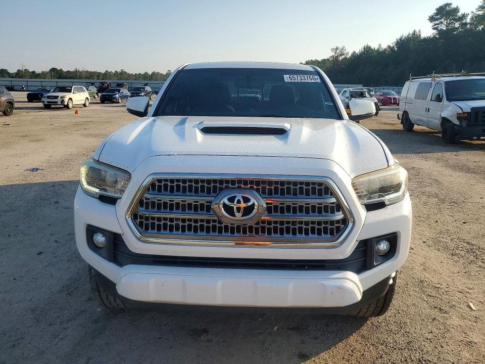 2017 TOYOTA TACOMA TRD SPORT 5