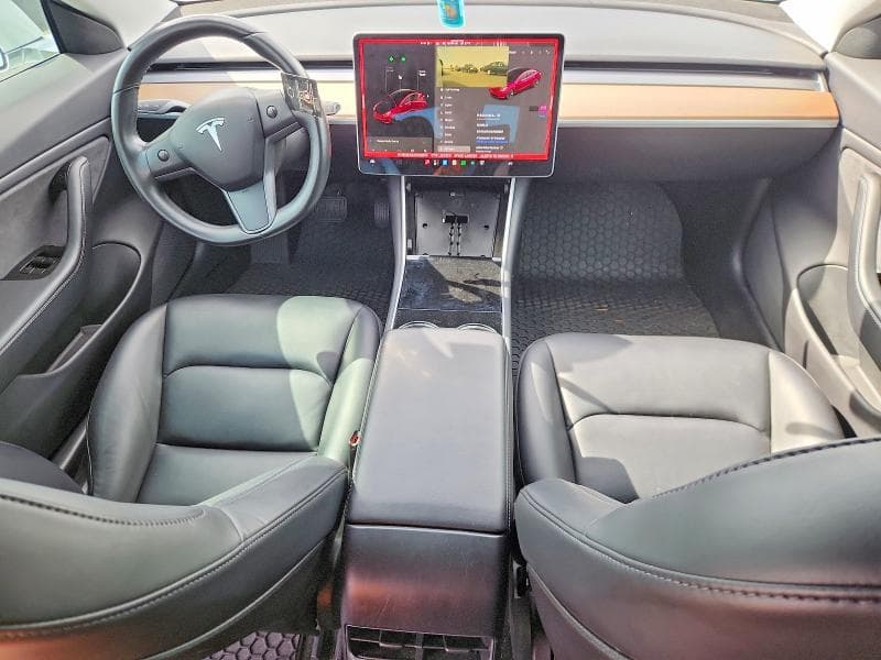2018 TESLA MODEL 3 8