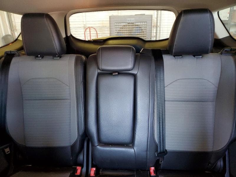 2017 FORD ESCAPE SE 10