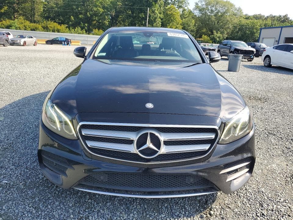 2017 MERCEDES-BENZ E 300 5