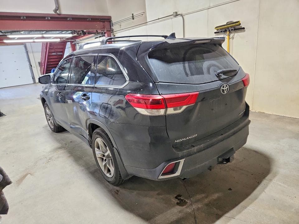 2017 TOYOTA HIGHLANDER LIMITED 2