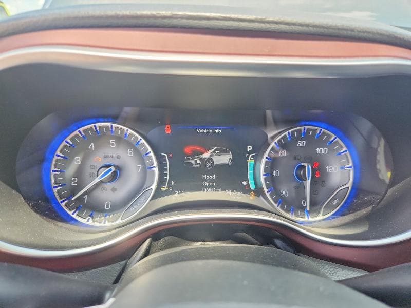 2017 CHRYSLER PACIFICA LIMITED 9