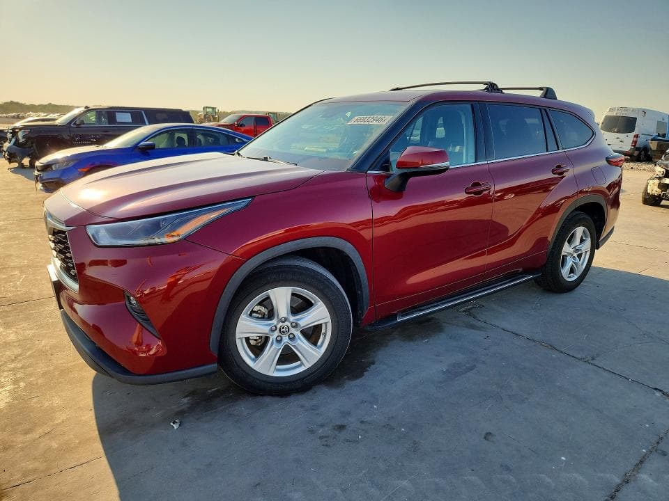 2021 TOYOTA HIGHLANDER LE - 1