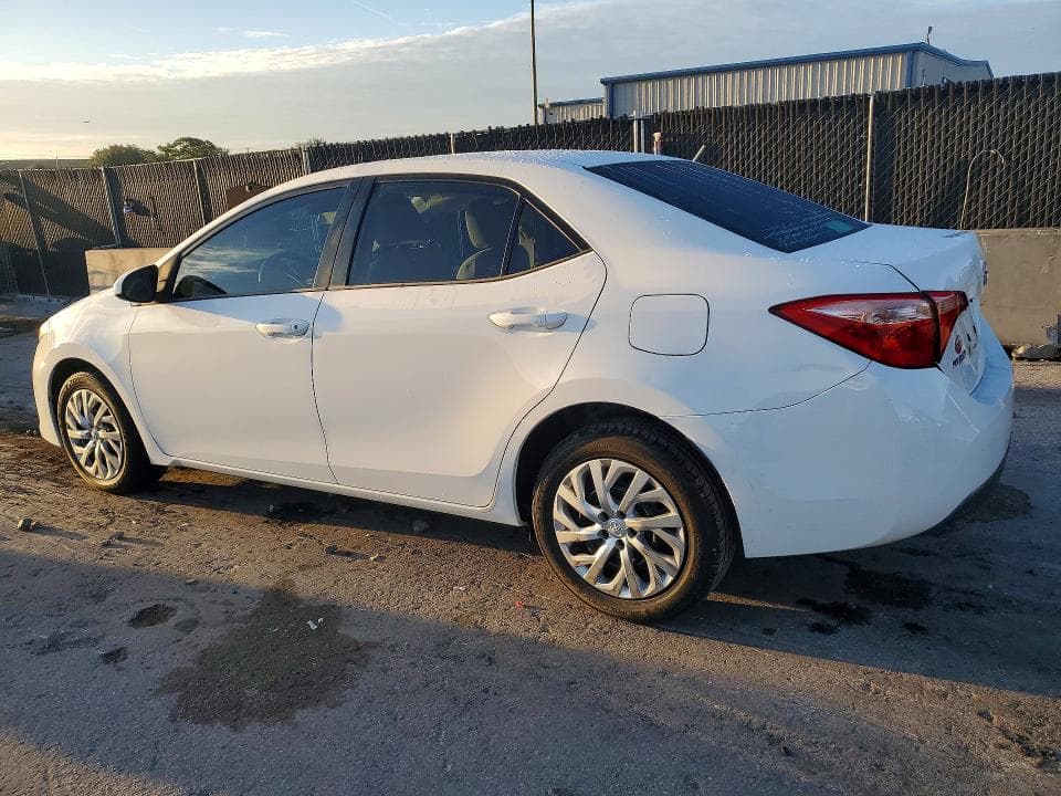 2017 TOYOTA COROLLA LE 2