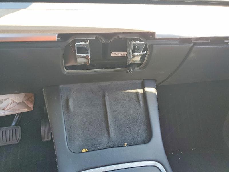 2022 TESLA MODEL Y 9