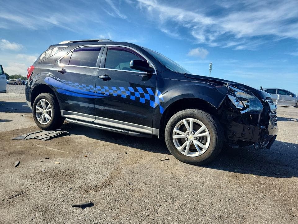 2017 CHEVROLET EQUINOX LT 4