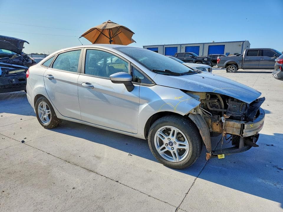 2018 FORD FIESTA SE 4