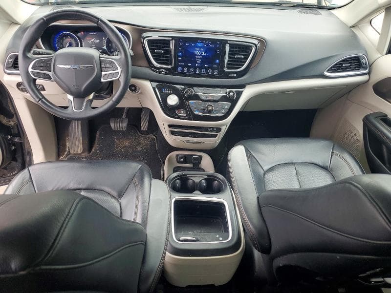 2017 CHRYSLER PACIFICA TOURING L PLUS 8