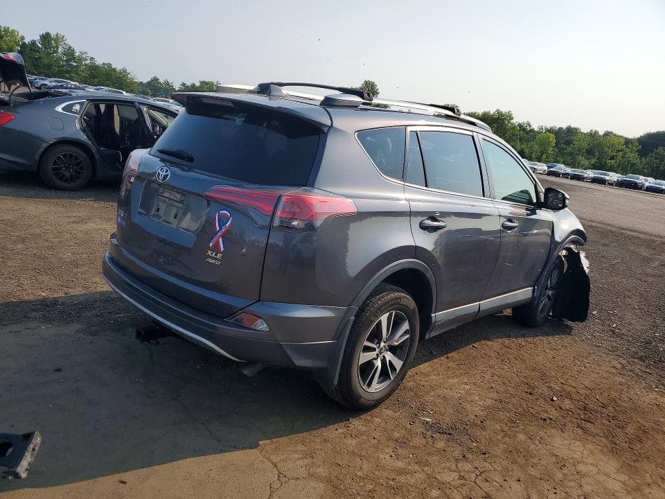 2017 TOYOTA RAV4 XLE 3
