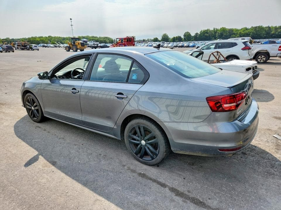 2018 VOLKSWAGEN JETTA SPORT 2