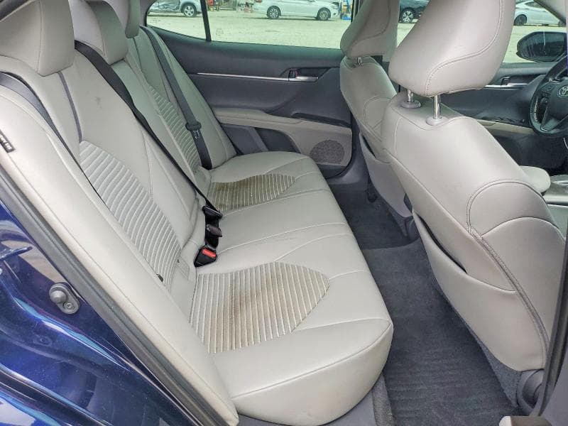 2021 TOYOTA CAMRY SE 10