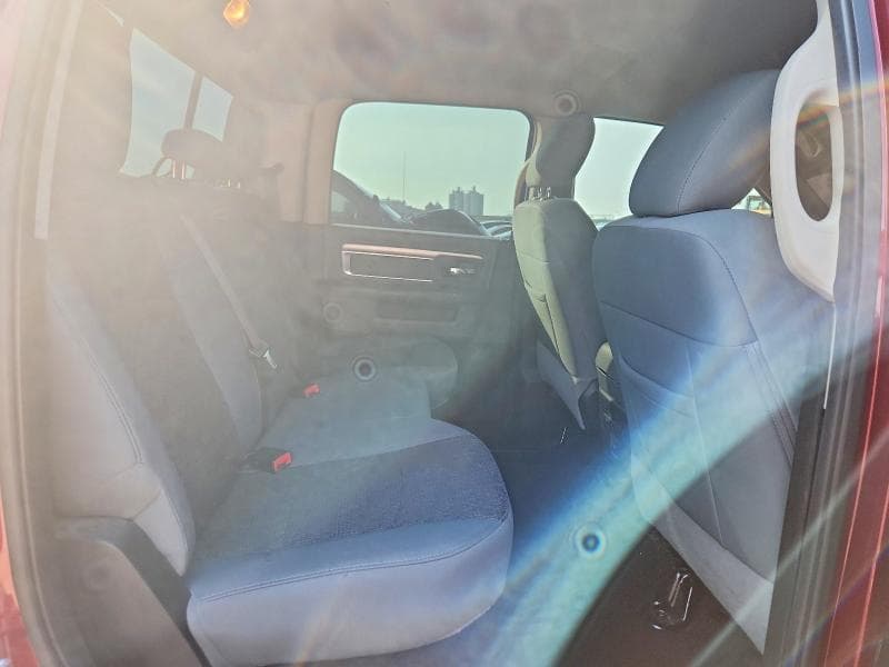 2019 RAM 1500 CLASSIC SLT 10