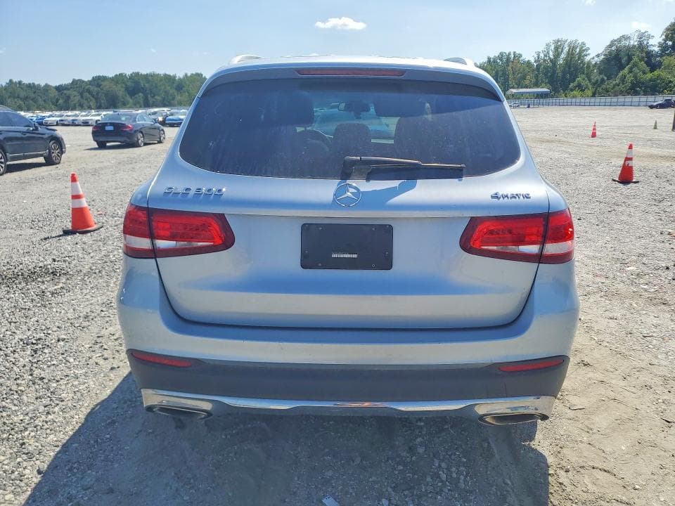 2017 MERCEDES-BENZ GLC 300 4MATIC 6