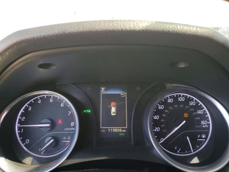 2018 TOYOTA CAMRY SE 9
