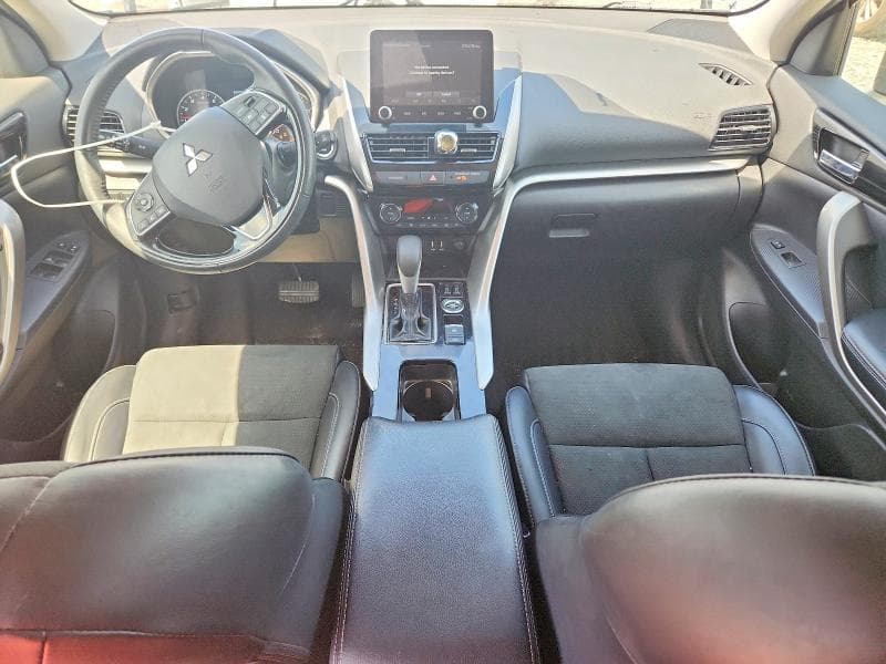 2024 MITSUBISHI ECLIPSE CROSS SE 8