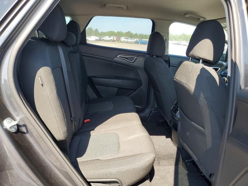 2024 KIA SPORTAGE LX 11