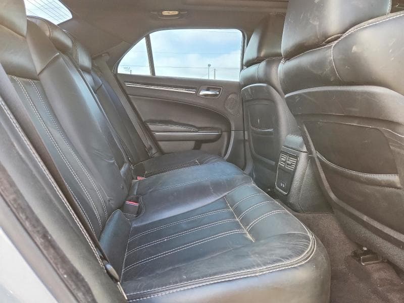 2018 CHRYSLER 300 S 10
