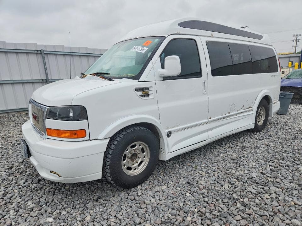 2017 GMC SAVANA G2500 - 1