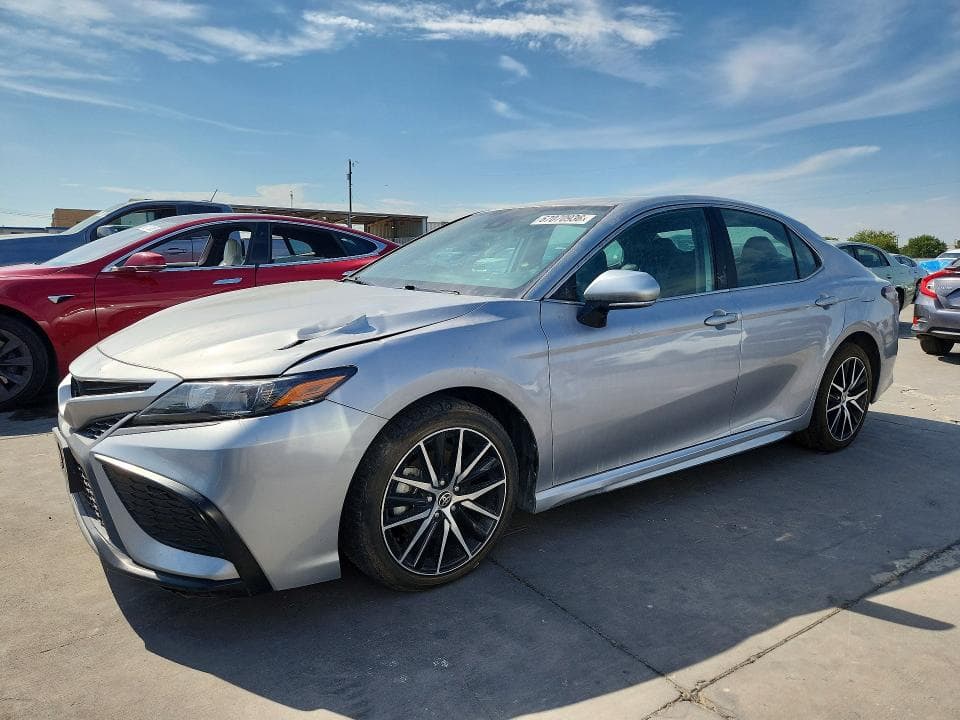 2022 TOYOTA CAMRY SE - 1