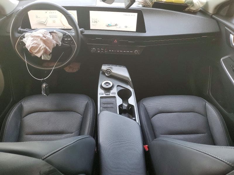 2023 KIA EV6 WIND 8