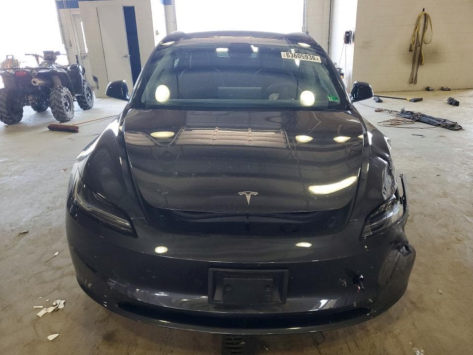 2025 TESLA MODEL 3 5