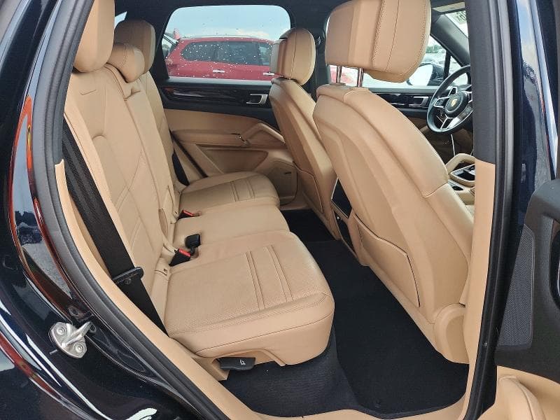 2023 PORSCHE CAYENNE BASE 10