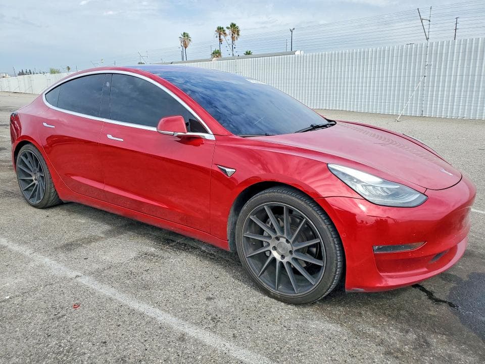 2018 TESLA MODEL 3 4