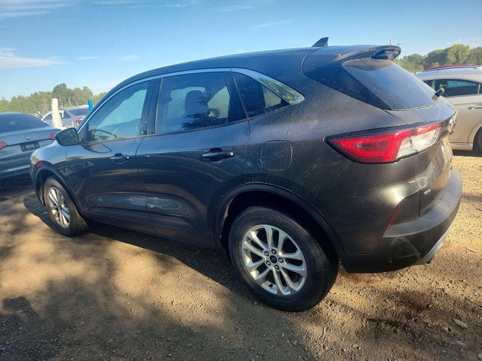 2020 FORD ESCAPE SE 2