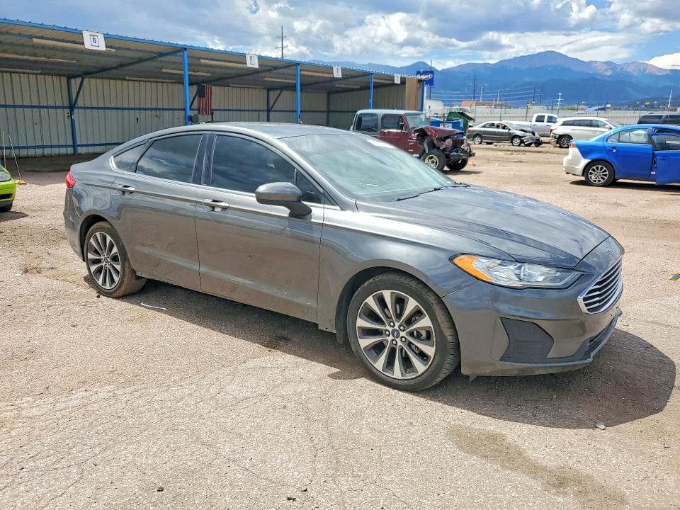 2019 FORD FUSION SE 4