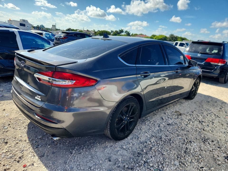 2019 FORD FUSION SE 3
